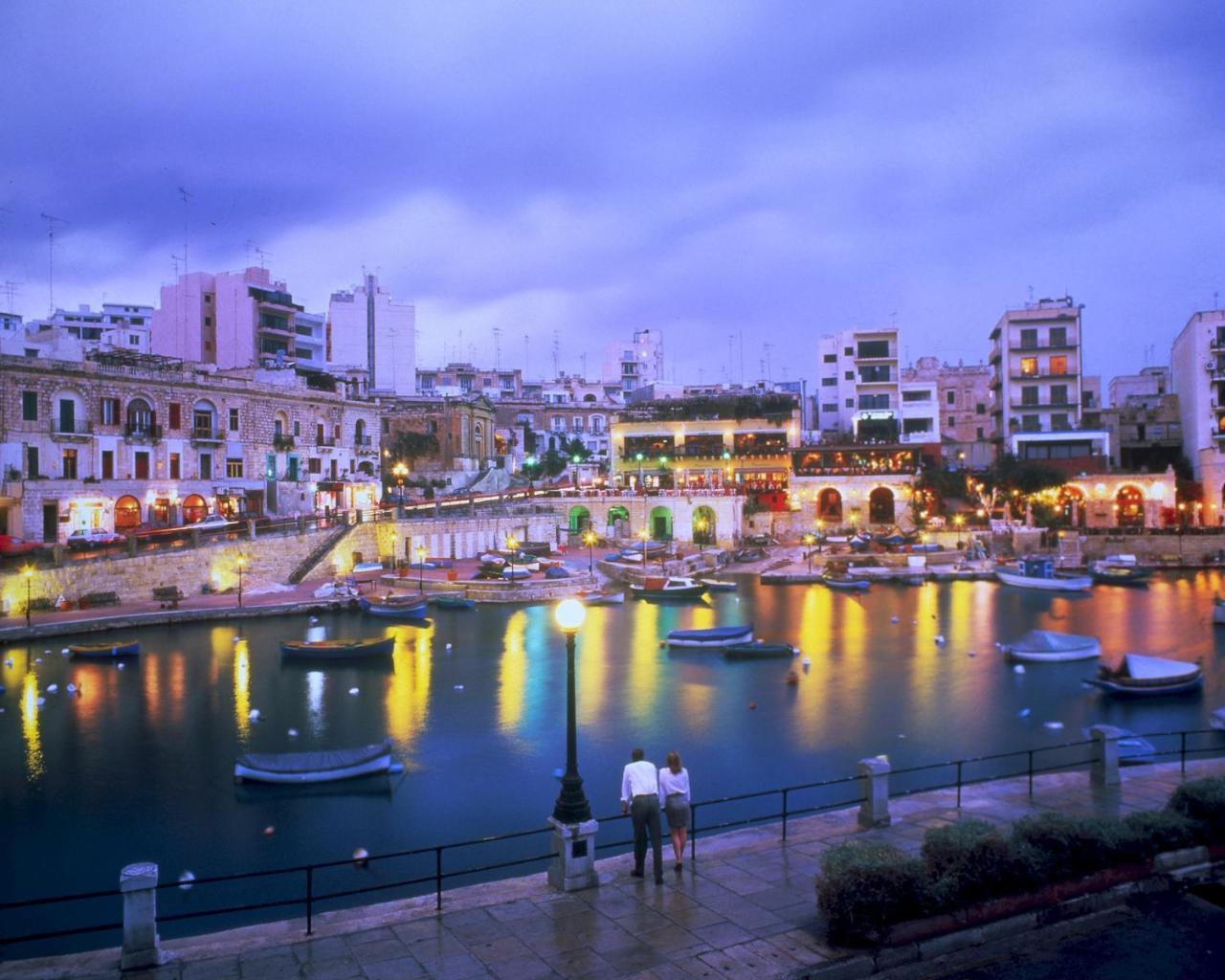 Seaview Apartment In Fort Cambridge, Sliema Kültér fotó