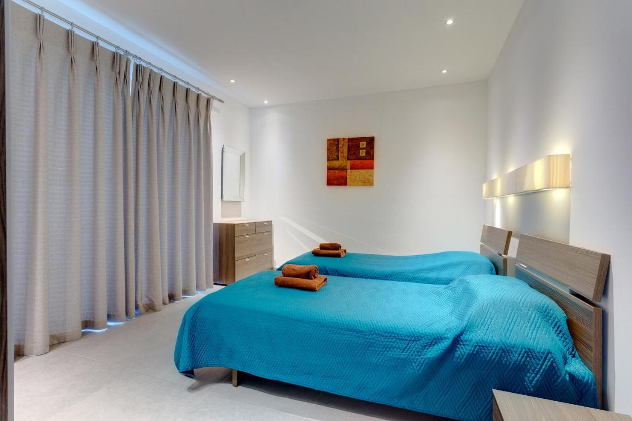 Seaview Apartment In Fort Cambridge, Sliema Kültér fotó