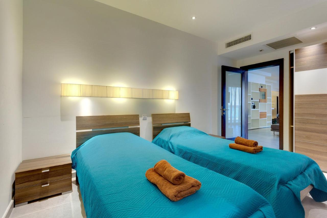 Seaview Apartment In Fort Cambridge, Sliema Kültér fotó